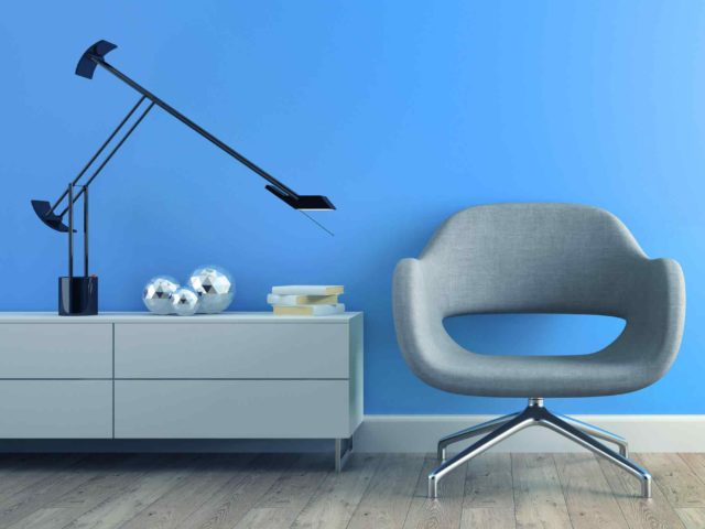 http://www.avantstyle.net/wp-content/uploads/2017/05/image-chair-blue-wall-640x480.jpg